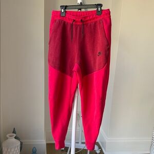 Nike tech men’s  Red burgundy Jogger Pants size small